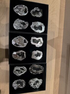 NEW with tags Kim Seybert Crystal Napkin Holders